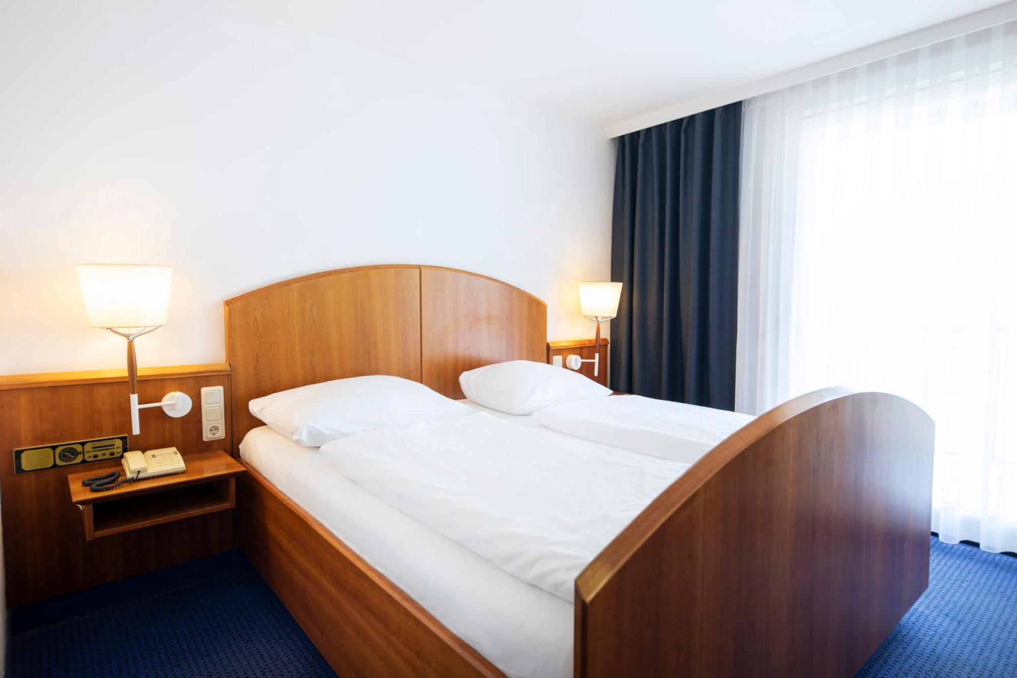 Roomingtons Karoli Waldkirchen Exterior photo